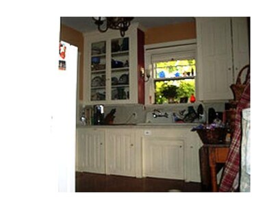 65 Welfare Ave, Cranston, RI 02910 - photo 2