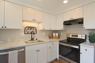 5 Overlook Dr unit U44, Nashua, NH 03062 - photo 4