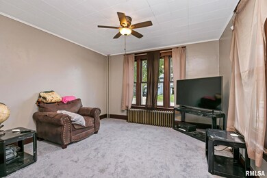 1943 W 15th St, Davenport, IA 52804 - photo 4
