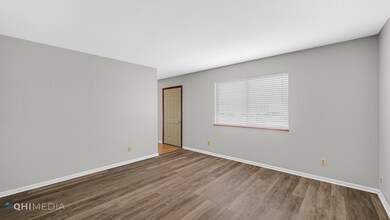 2928 Cameron St, Indianapolis, IN 46203 - photo 5