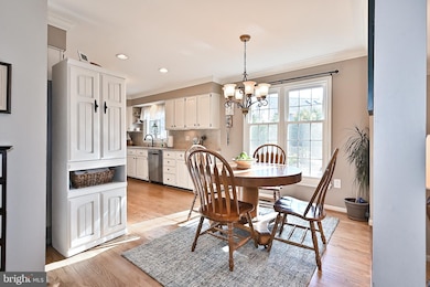 6310 Wilmington Dr, Burke, VA 22015 - photo 7