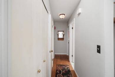 1921 Vine Way Dr unit 35, Canton, MI 48188 - photo 4