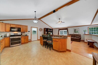 35 Red Fox Crossing, Hillsborough, NH 03244 - photo 3