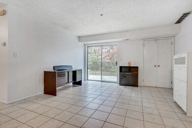 1210 Arthur St Toms River NJ-large-004-1