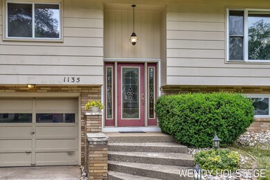 27-web-or-mls-1135-ardmore-st