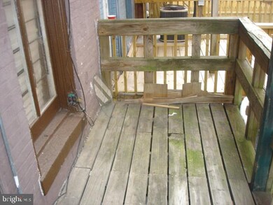 20 Parkin St, Baltimore, MD 21201 - photo 5