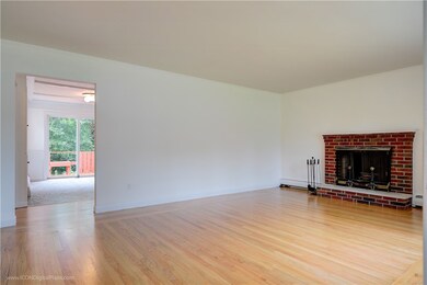 5 Francisco Dr, Middletown, RI 02842 - photo 5