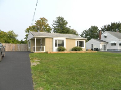 35 Phillips Rd, Rensselaer, NY 12144 - photo 4