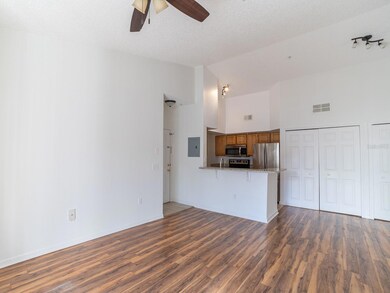 8300 Elm Park Dr unit 738, Orlando, FL 32821 - photo 4