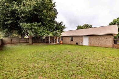 108 Frederick Rd, Fredericksburg, TX 78624 - photo 4