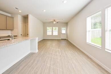 131 Fennel Rd, Magnolia, TX 77354 - photo 4