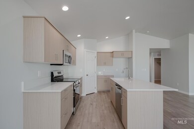 229 N Cranesbill Ave, Kuna, ID 83634 - photo 7