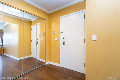 2021 Klingensmith Rd unit 83, Bloomfield Hills, MI 48302 - photo 4