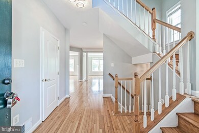 11349 Andrew Ln, Fairfax, VA 22030 - photo 4