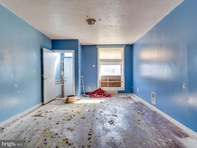 822 N Kenwood Ave, Baltimore, MD 21205 - photo 6