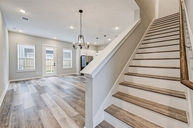 8410 Berry Green Ln, Houston, TX 77022 - photo 5