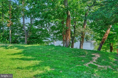 827 De Franceaux Harbor, Pasadena, MD 21122 - photo 2