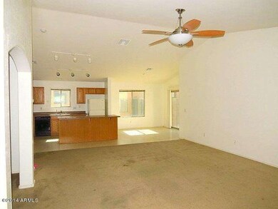 023-161087 - great room-001