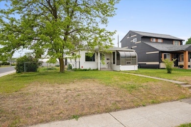 103 E Everett Ave, Spokane, WA 99207 - photo 3