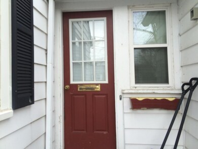 272 Colonial Dr, Portsmouth, NH 03801 - photo 5