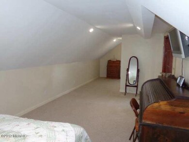 110 Beech St E, Three Oaks, MI 49128 - photo 7