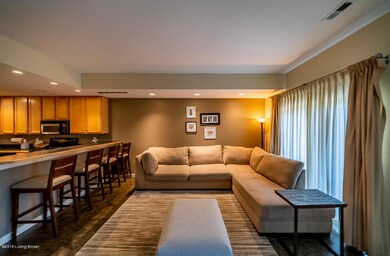 1015 Barret Ave unit 2, Louisville, KY 40204 - photo 4