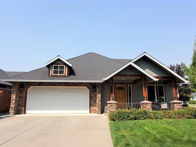 1187 SW Derek Ln, Grants Pass, OR 97527 - photo 2