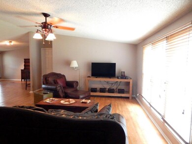 31210 Wide Oak Cir, Magnolia, TX 77355 - photo 4