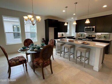 6_MOS106 Dining Kitchen