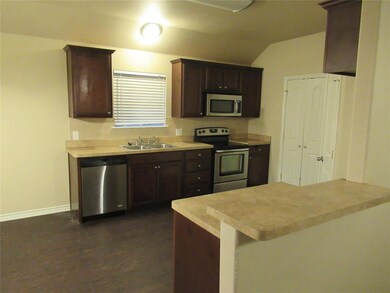 3107 Cardinal Dr, Ennis, TX 75119 - photo 7