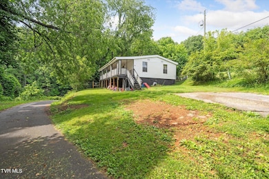 05-102-Tolley-Ln-Erwin-TN-37650-WindowSt