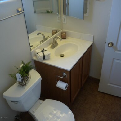 Guest bath 2