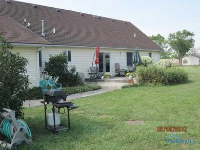 3786 Middleton Pike, Luckey, OH 43443 - photo 2