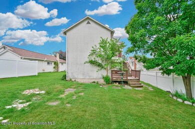 171 E Pine St, Dunmore, PA 18512 - photo 3