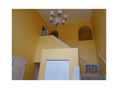 Entry/Foyer. DRAMATIC ENTRY