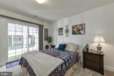 10731 Caledonia Meadow Dr, Manassas, VA 20112 - photo 3