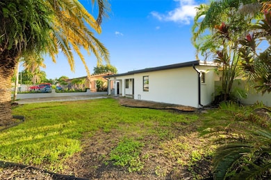 705 E 9th Ln, Hialeah, FL 33010 - photo 2