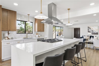 9504 Cliff View Way, Las Vegas, NV 89117 - photo 2