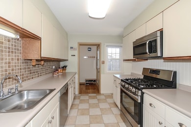 4001 Wilke Rd, Rolling Meadows, IL 60008 - photo 7