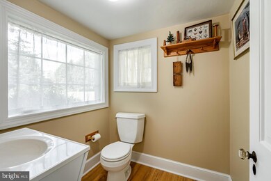 1053 Unionville Wawaset Rd, Kennett Square, PA 19348 - photo 7