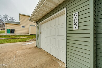 907N31stSt_00047