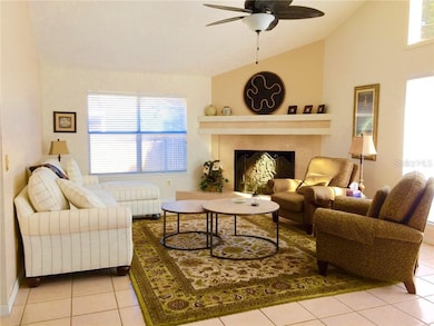 1089 Almond Tree Cir, Orlando, FL 32835 - photo 4