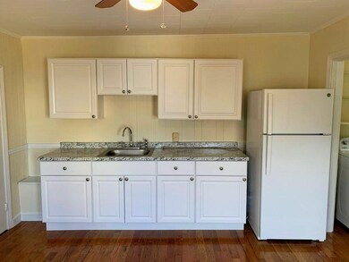 11 Oak St unit 2R, Somerville, MA 02143 - photo 2