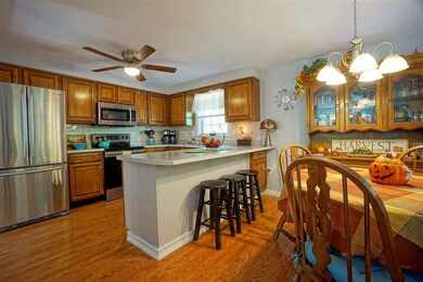37 Lantern Ln, Hooksett, NH 03106 - photo 5