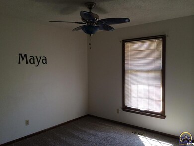 2506 SW Arrowhead Rd, Topeka, KS 66614 - photo 7
