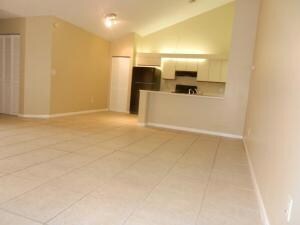1020 Summit Place Cir unit B, West Palm Beach, FL 33415 - photo 3