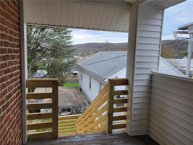 35 N 3rd St unit 2nd Floor, Emmaus, PA 18049 - photo 3