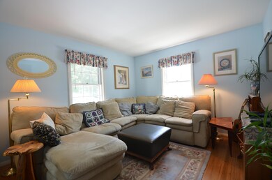 33 Halstead St, Kittery, ME 03904 - photo 3