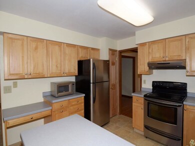 6185 Knollwood Dr, Oregon, WI 53575 - photo 4