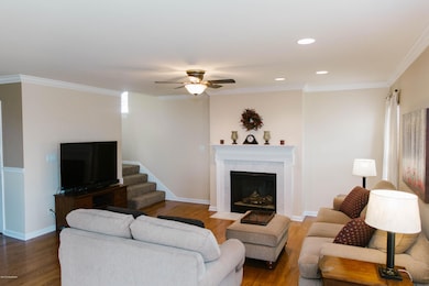 8704 Sanctuary Ln, Louisville, KY 40291 - photo 4